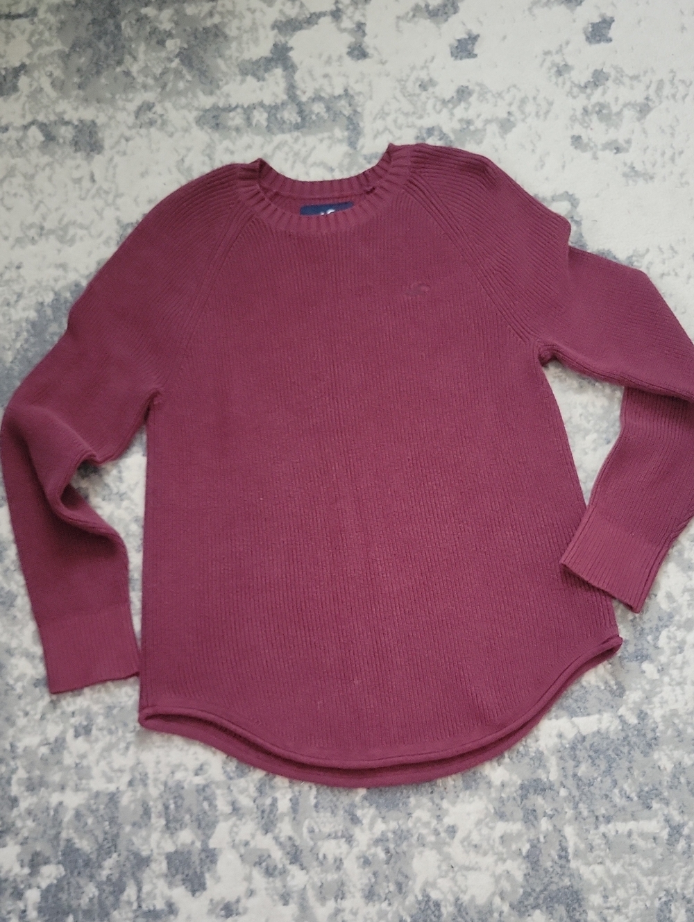 Hollister Crewneck Sweater in Berry